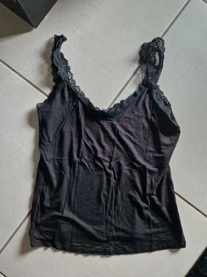 Débardeur dentelle