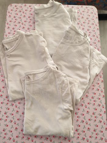 Lot de 4 T-shirts manches longues enfants 6-8 ans