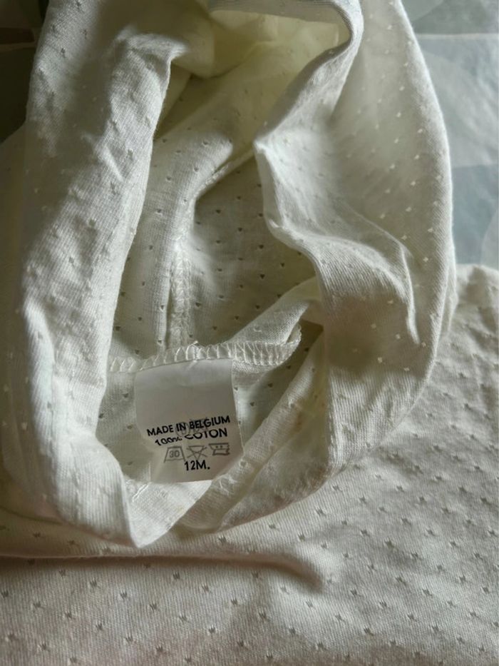 T shirt fille bébé - Kiabi - taille 1 an (12 mois) - en très bon état - photo numéro 3