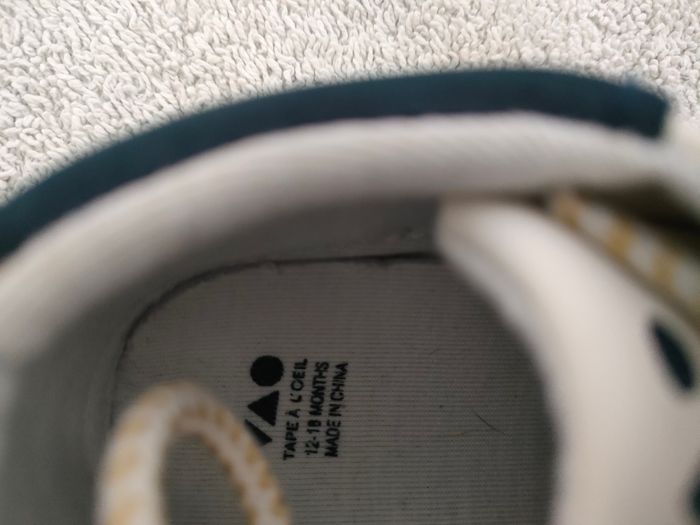 Chaussures 12/18 mois - photo numéro 4