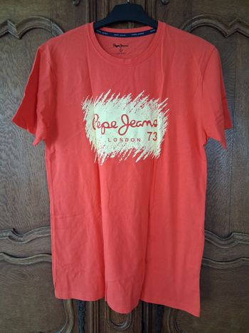 T-shirt neuf pépé jeans taille M 