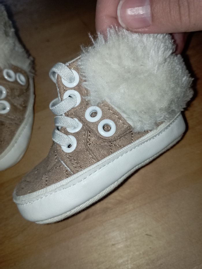 Chaussure bébé - photo numéro 2