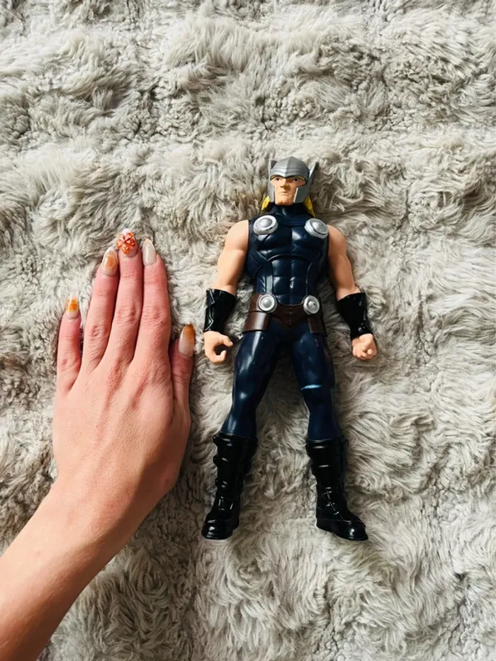 Figurine Thor Marvel - photo numéro 3