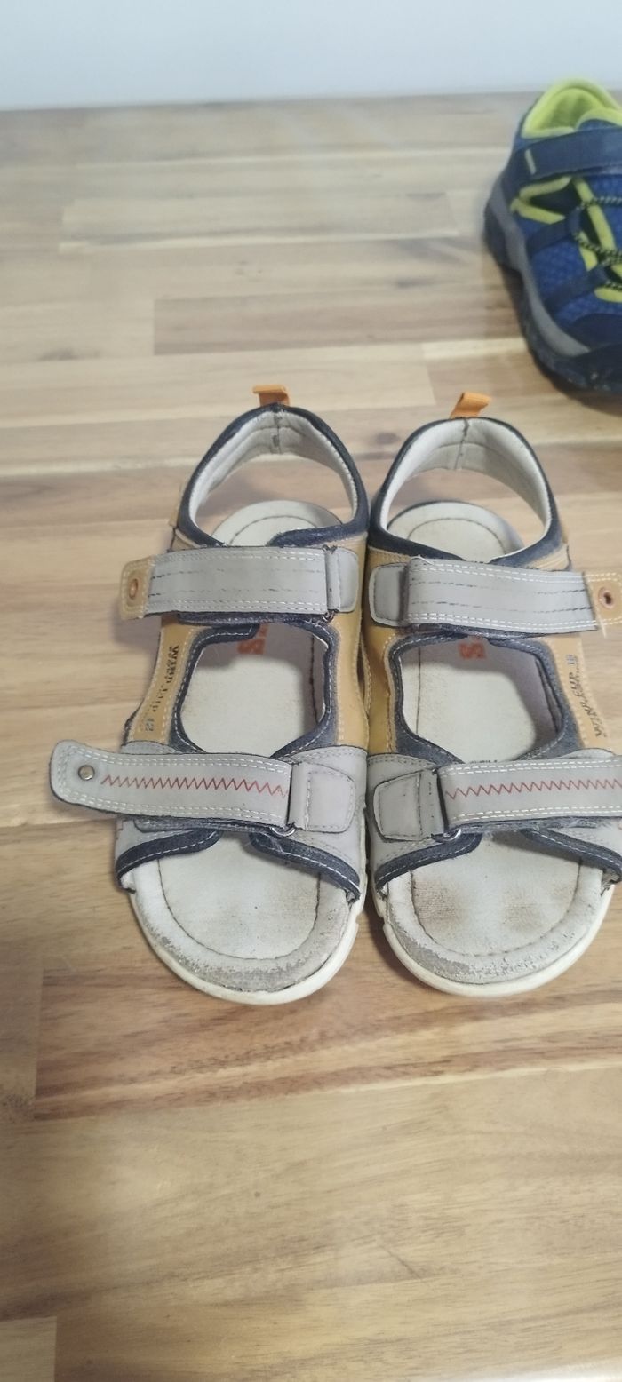 Lot de chaussures garçon 35 - photo numéro 4