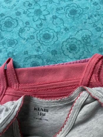 Lot 4 bodies et une sortie de bain