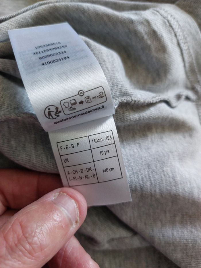 Tee-shirt manches longues col roulé Vertbaudet taille 10 ans - photo numéro 6