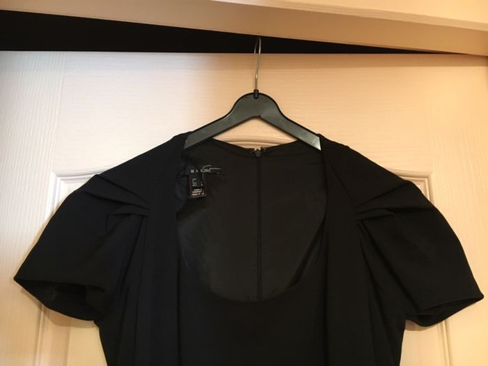 Très jolie robe - photo numéro 2