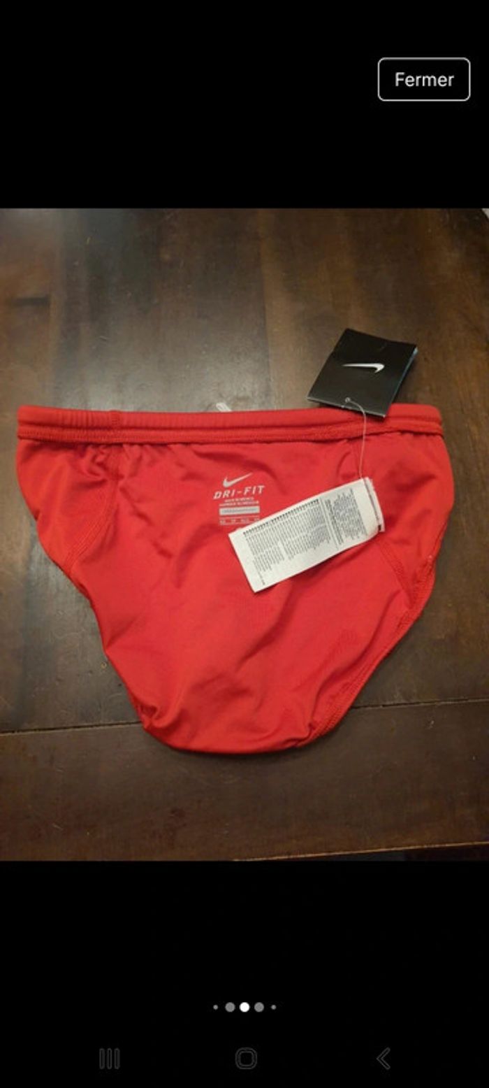 Short de course Nike rouge femme XS neuf - photo numéro 8