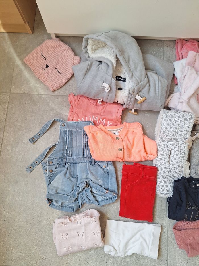 Lot vêtements bébé fille - photo numéro 3