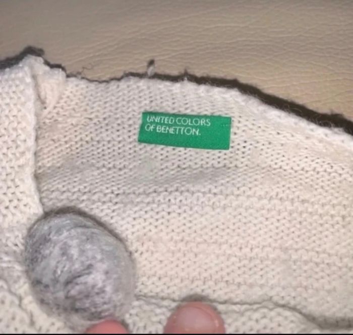 Pull  Benetton - photo numéro 2