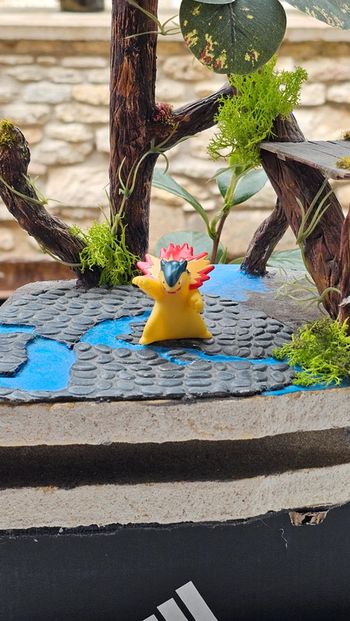 Super figurine Pokemon Nintendo finger puppet typhlosion