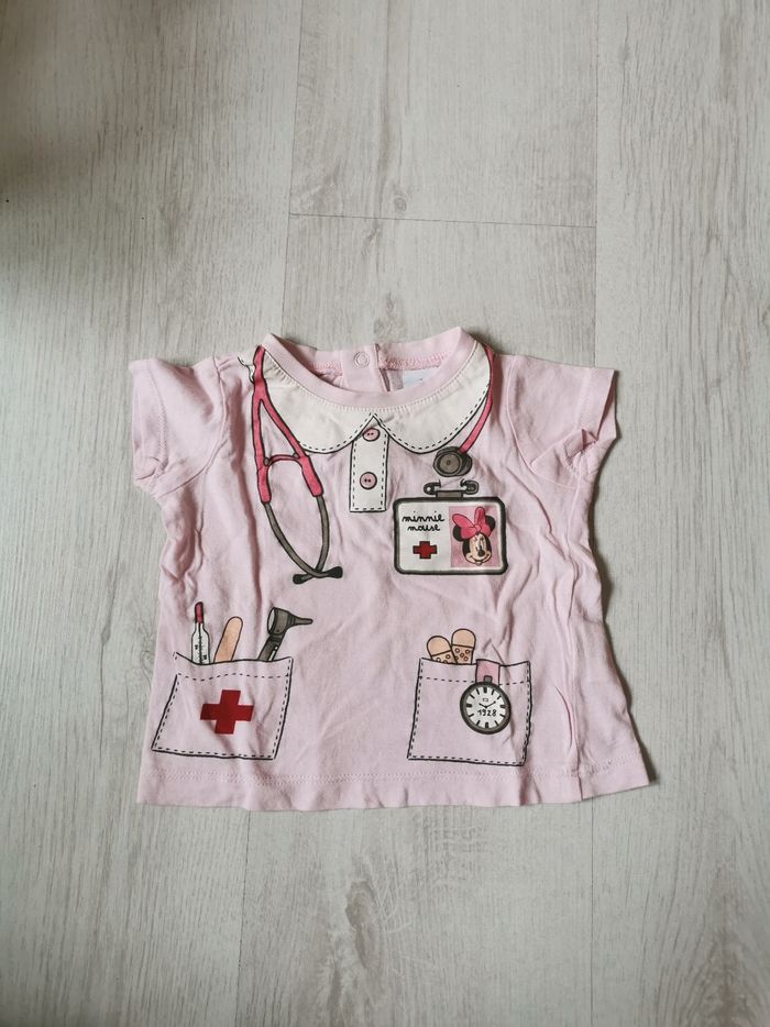 Lot t shirts minnie 6 mois