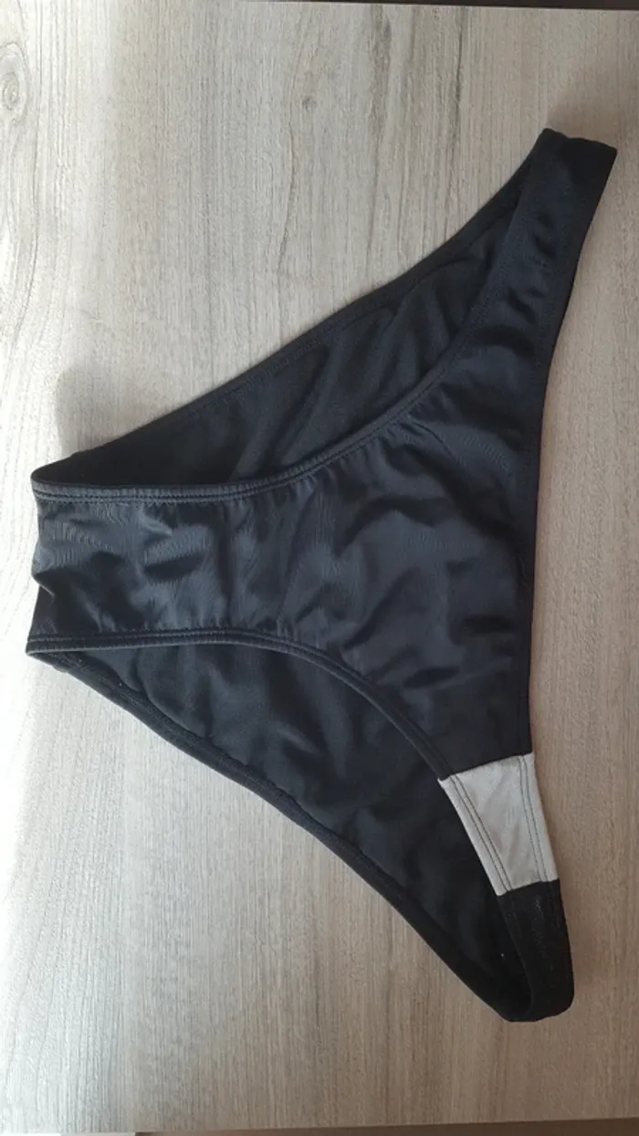 Maillot de bain 2 pièces Jennyfer - taille L 🎀 - photo numéro 3