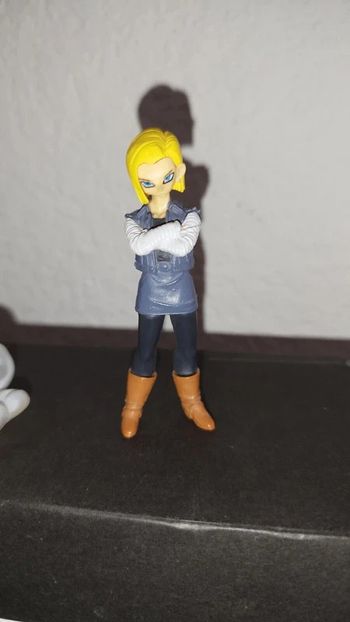 Figurine Android 18 Dragon Ball Z Gashapon HG figure rare C18 Cyborg