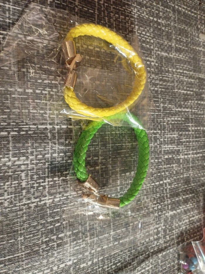 Lot bracelet fluo