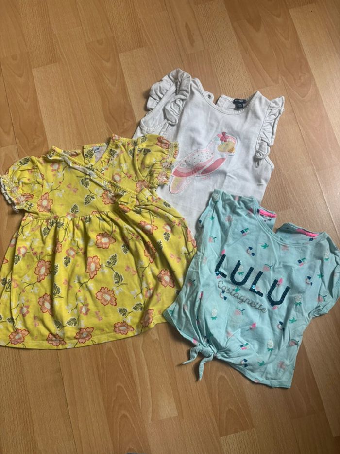 Lot 3 tee-shirt 2 ans