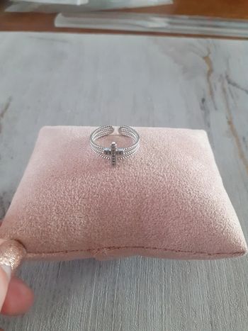 Bague croix argentée