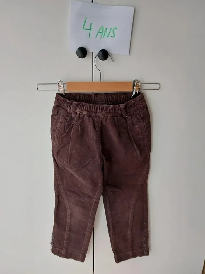 Pantalon en velours côtelé Cyrillus 4 ans