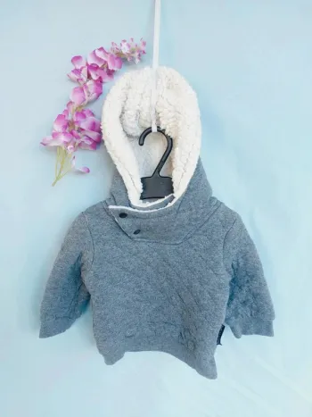 Sweat chaud à capuche Kiabi 9 mois