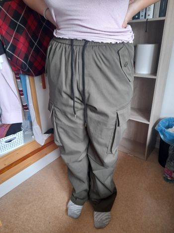 Pantalon cargo