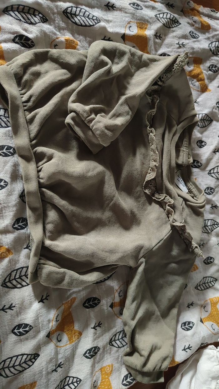 Pull bébé fille
