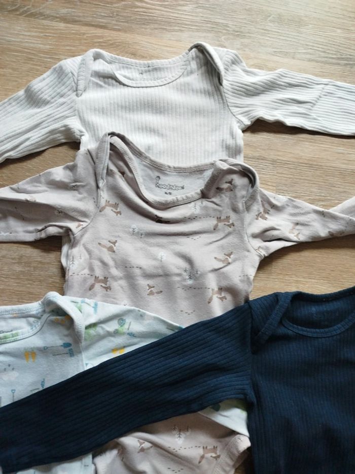 Lot de 4 bodies - photo numéro 4
