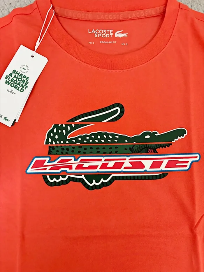 T-shirt Lacoste Neuf - photo numéro 2