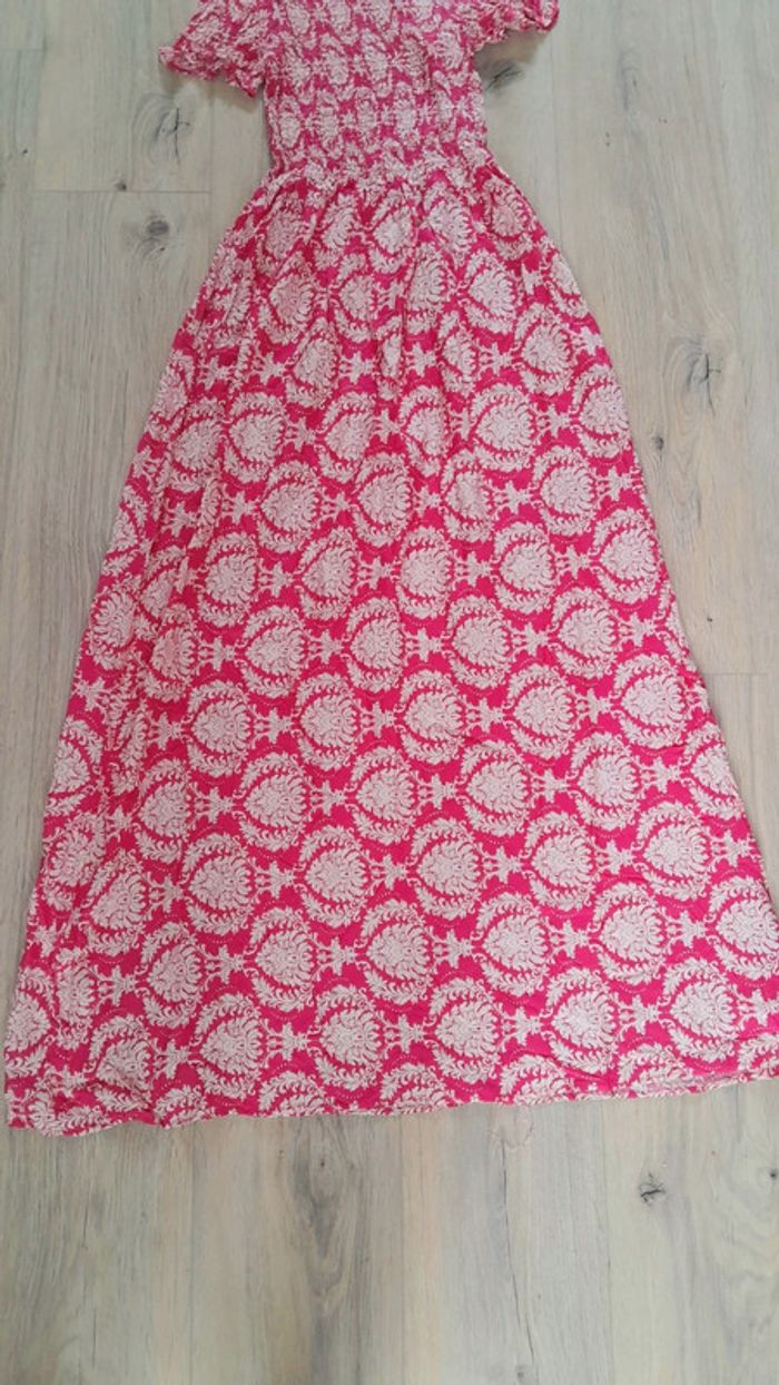 Robe longue rose et blanche - photo numéro 5