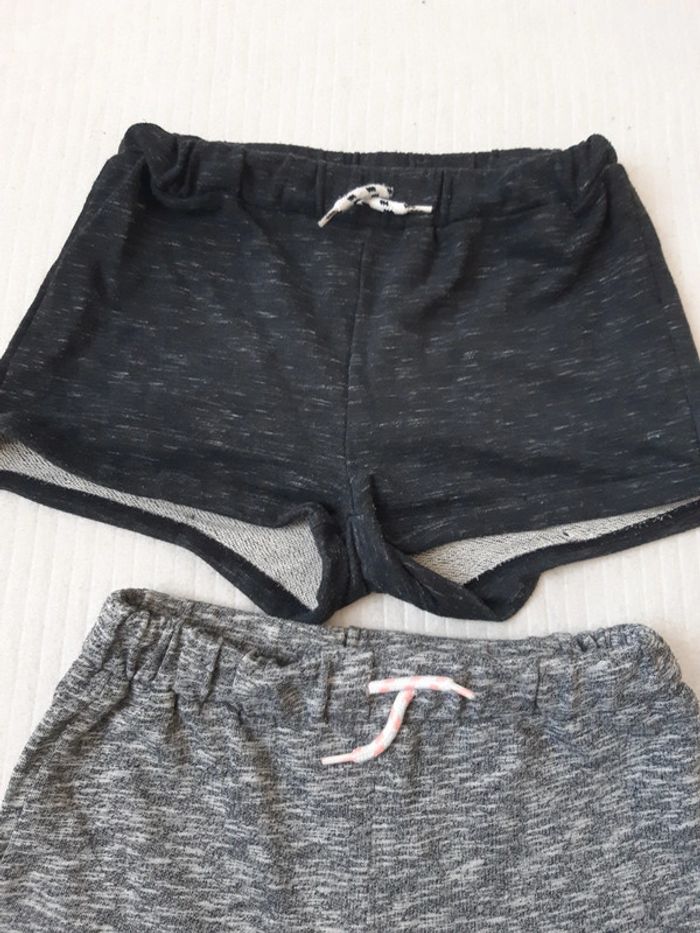 Lot de 2 shorts Kiabi 14 ans - photo numéro 3