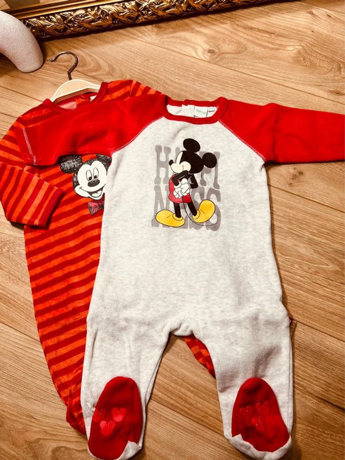 Taille 12 mois lot de 2 pyjamas velours garçon Disney rouge gris orange * Mickey * 💙 - photo numéro 3