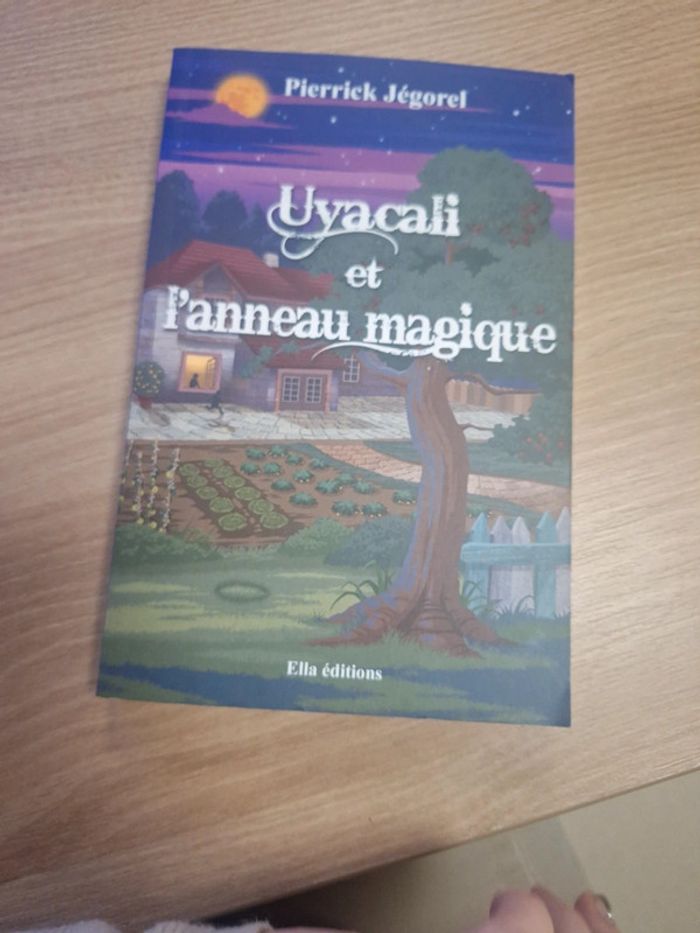 Livre uyacali - photo numéro 6