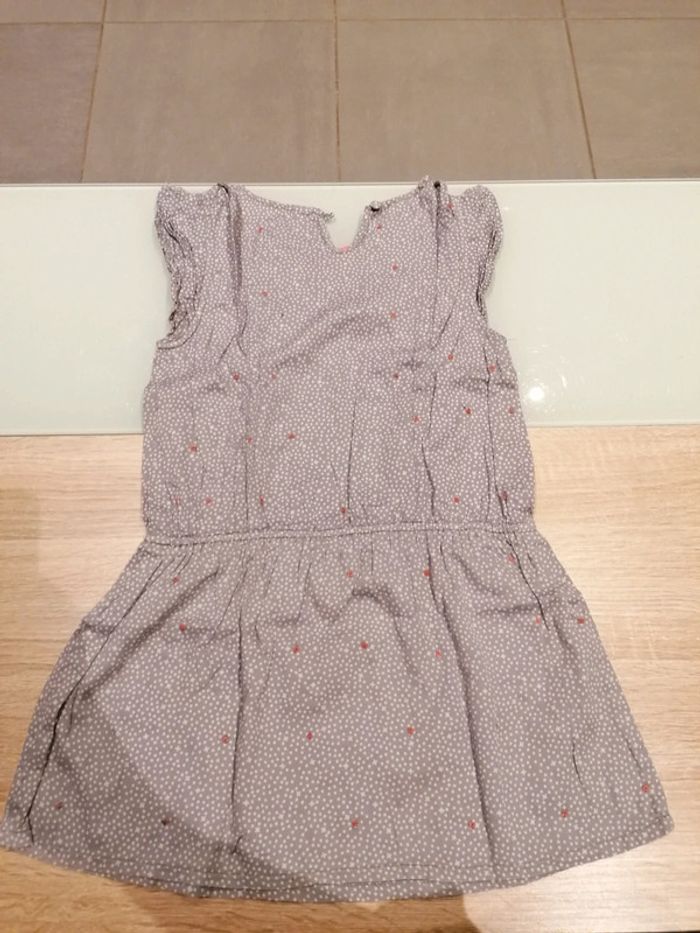 Robe 5ans 6ans - photo numéro 3