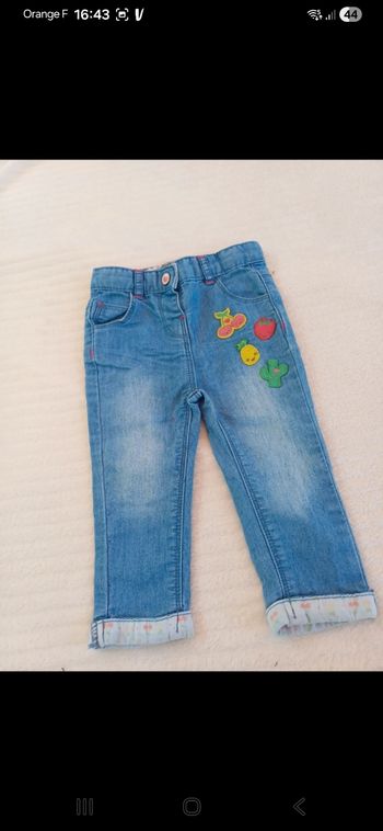 Jean bébé taille 12 mois