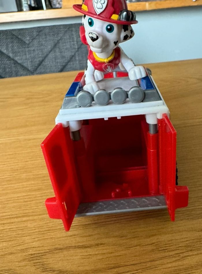 Véhicule marcus - photo numéro 4