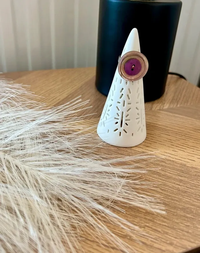 Ravissante bague argenté forme bouton violet taille ajustable - photo numéro 3