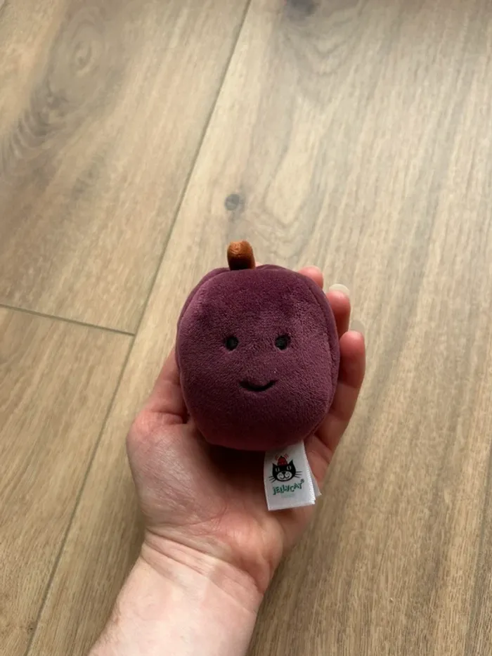 Prune jellycat