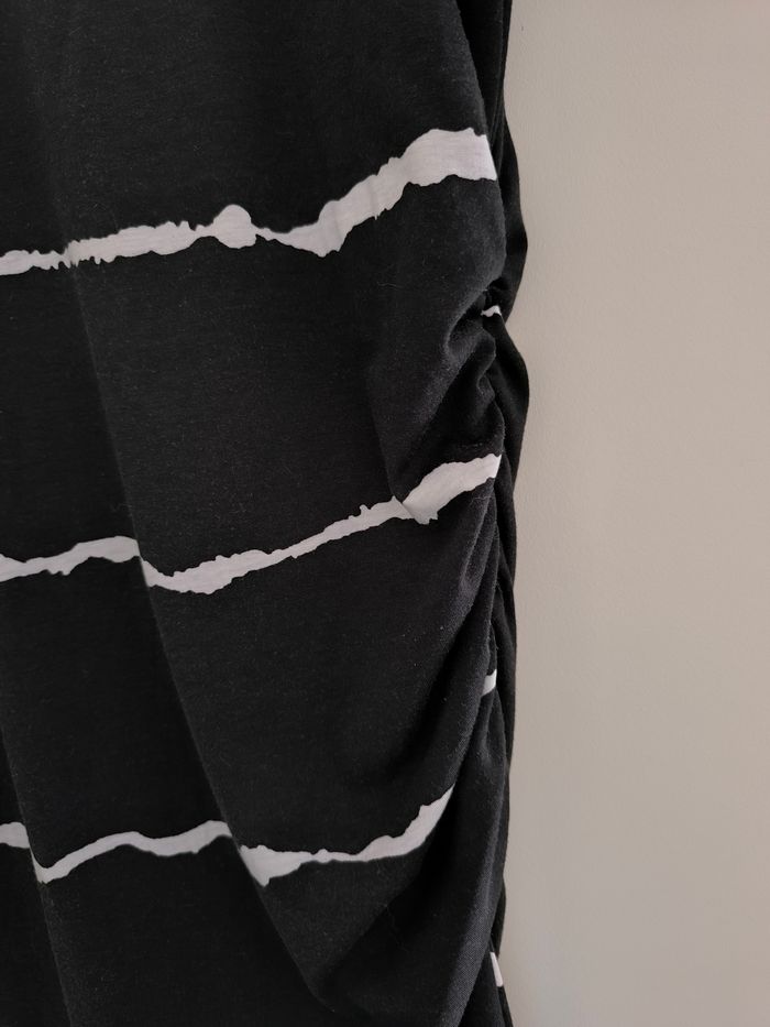 Robe effet froissé sur le côté shein Taille L - photo numéro 3