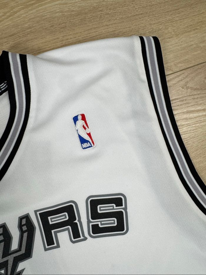 Maillot rétro de basket NBA adidas Tony Parker Spurs taille M - photo numéro 4