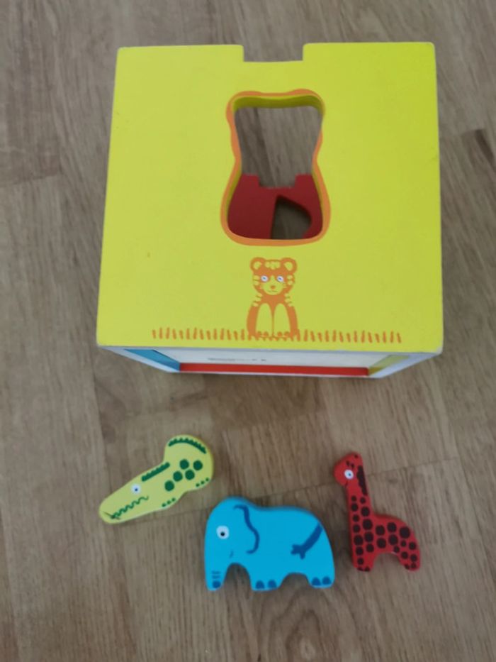 Cube avec formes - photo numéro 3