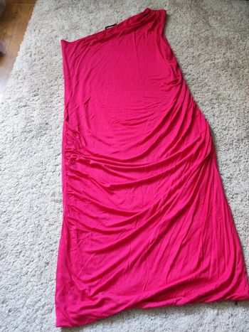 Robe 1 épaule nue taille 2