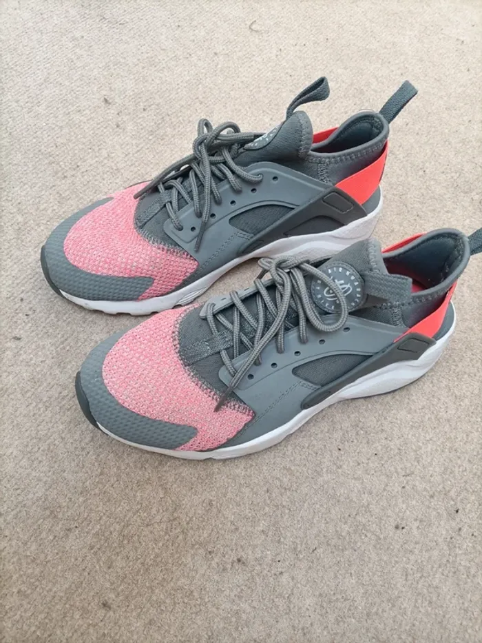 Air Huarache gris et rouge T38 - photo numéro 2