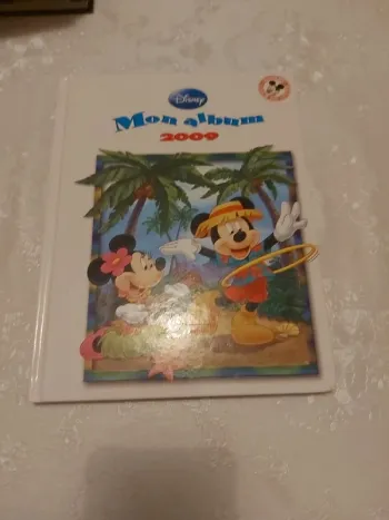 Livre Disney mon album 2009