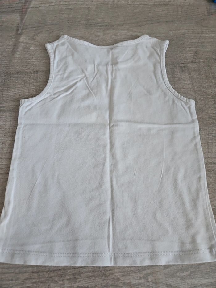 T-shirt sans manches 4 ans - photo numéro 2