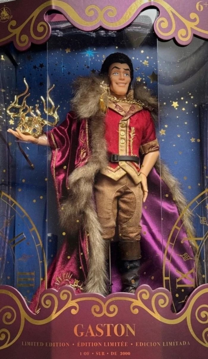Gaston masquerade disney