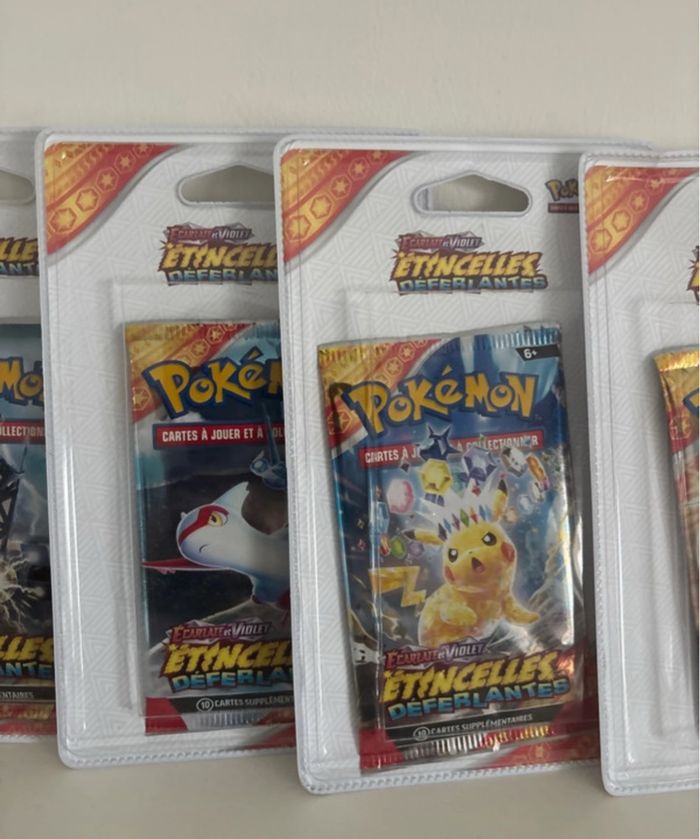 Bundle Pokémon – Évolution Prismatique + 2 Artsets Étincelles Déferlantes - photo numéro 5