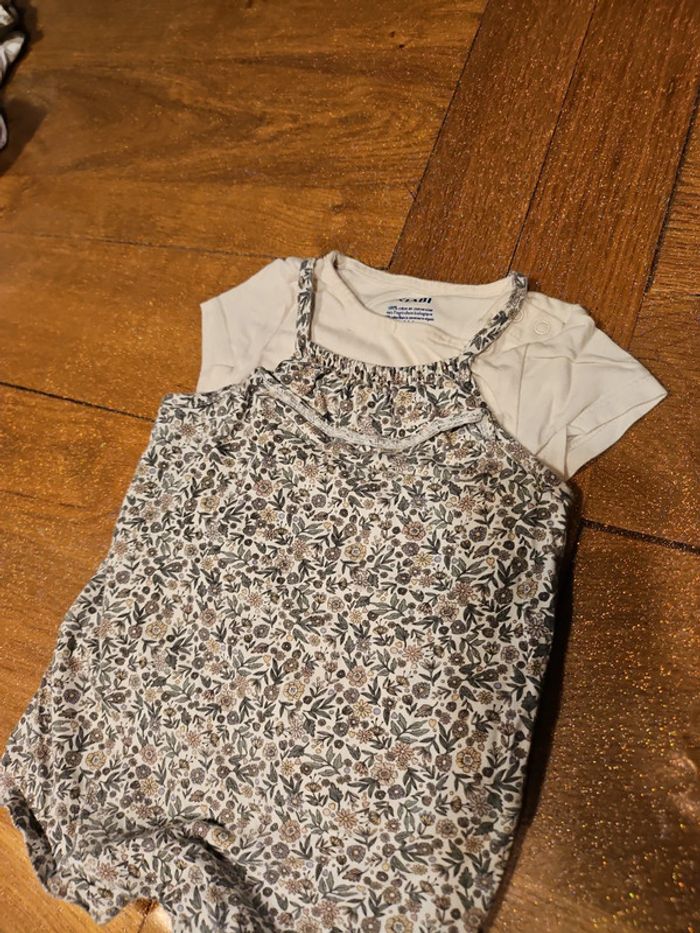 Ensemble 6 mois - photo numéro 2