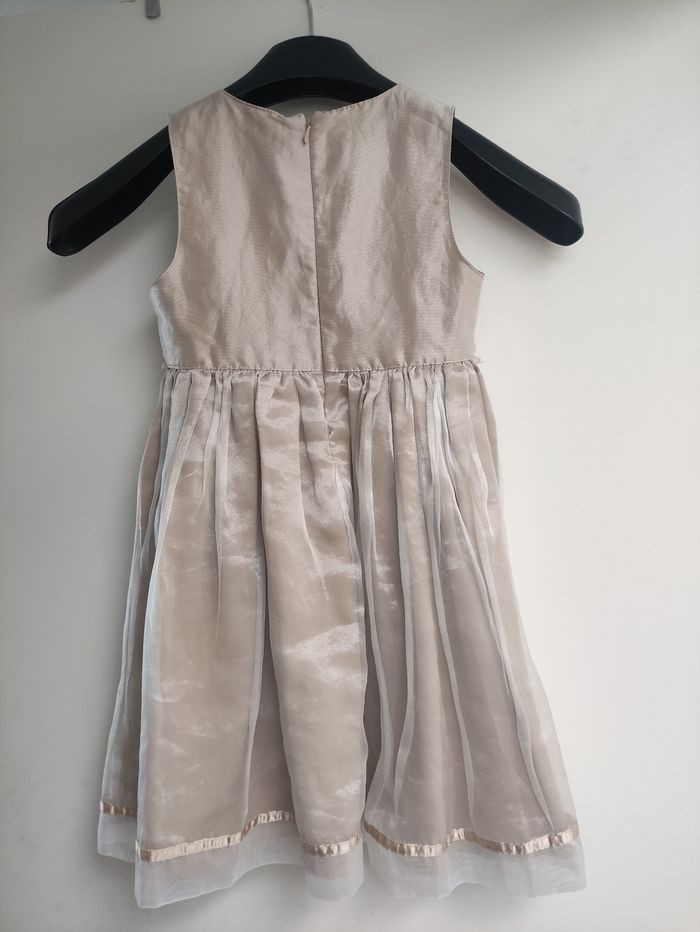 Robe 👗 - photo numéro 2