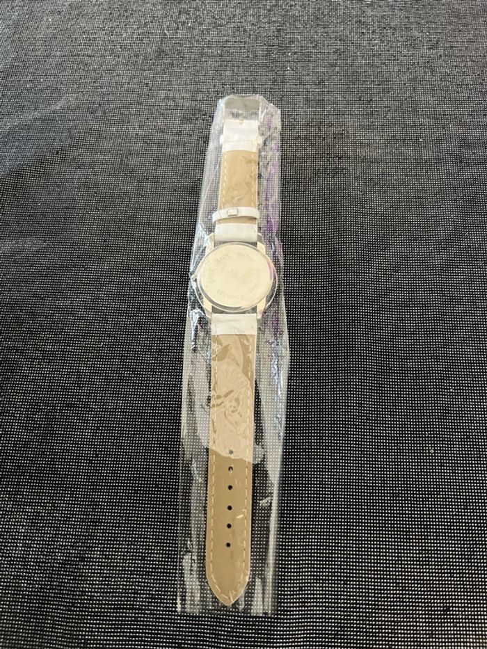 Montre femme ou fille hello kitty blanche - photo numéro 3