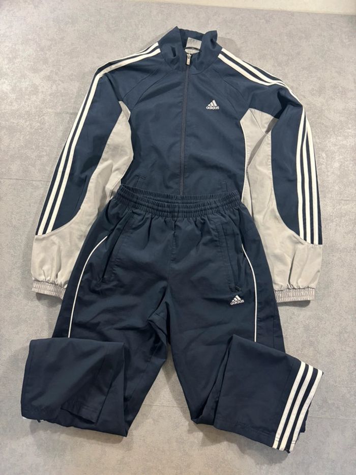 Ensemble de survêtement Adidas Vintage Brodé Bleu marine et gris Taille XS