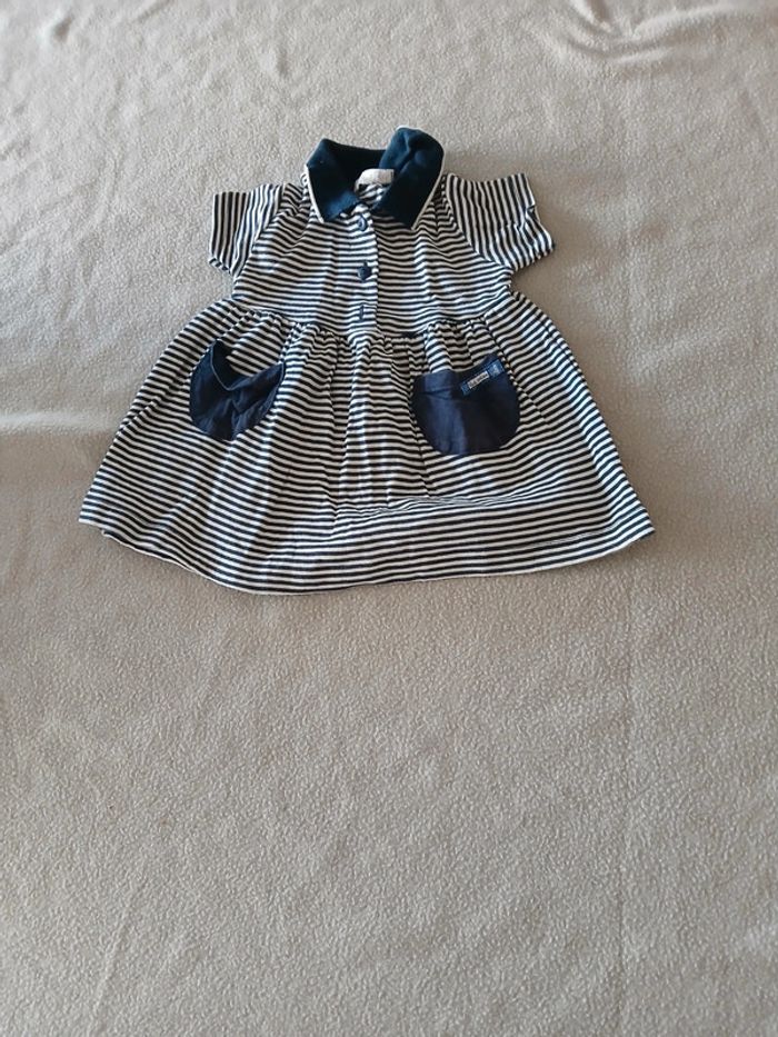 Lot robe été 12 mois - photo numéro 2